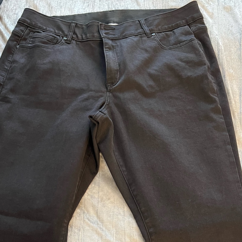 Torrid black 22T Bombshell Skinny jeans